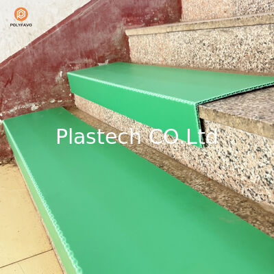 Tấm bảo vệ bậc thang chống cháy dày 5mm, cấu trúc tổ ong PP, mặt chống trượt, thiết kế uốn cong nguyên khối, nhẹ và bền